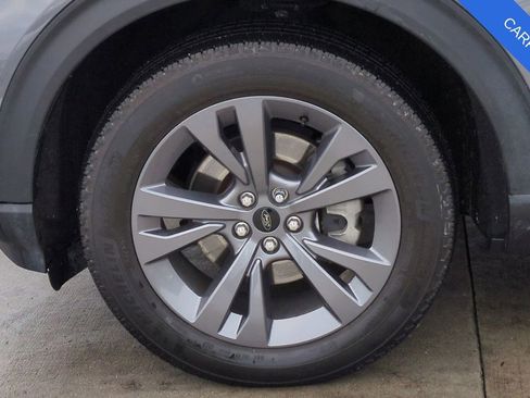 Used 2023 Ford Explorer XLT w/ Equipment Group 202A image 13