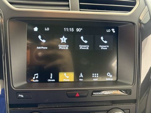 Used 2018 Ford Explorer XLT w/ Equipment Group 202A AWD/4WD image 5