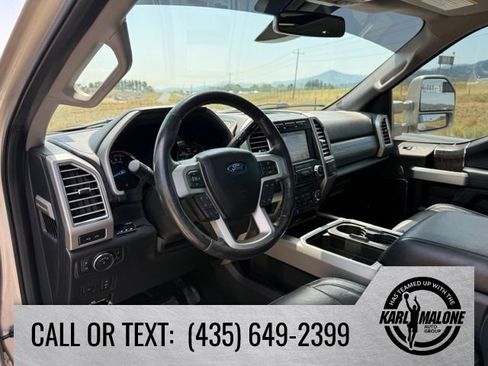 Used 2017 Ford F350 Lariat w/ Lariat Ultimate Package AWD/4WD image 19