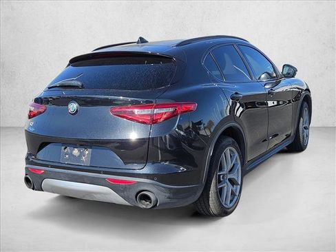 Used 2018 Alfa Romeo Stelvio Ti Sport image 5