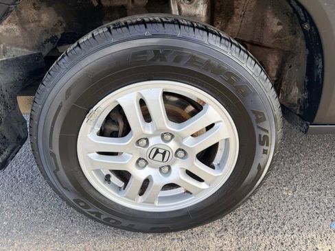 Used 2004 Honda CR-V EX image 10