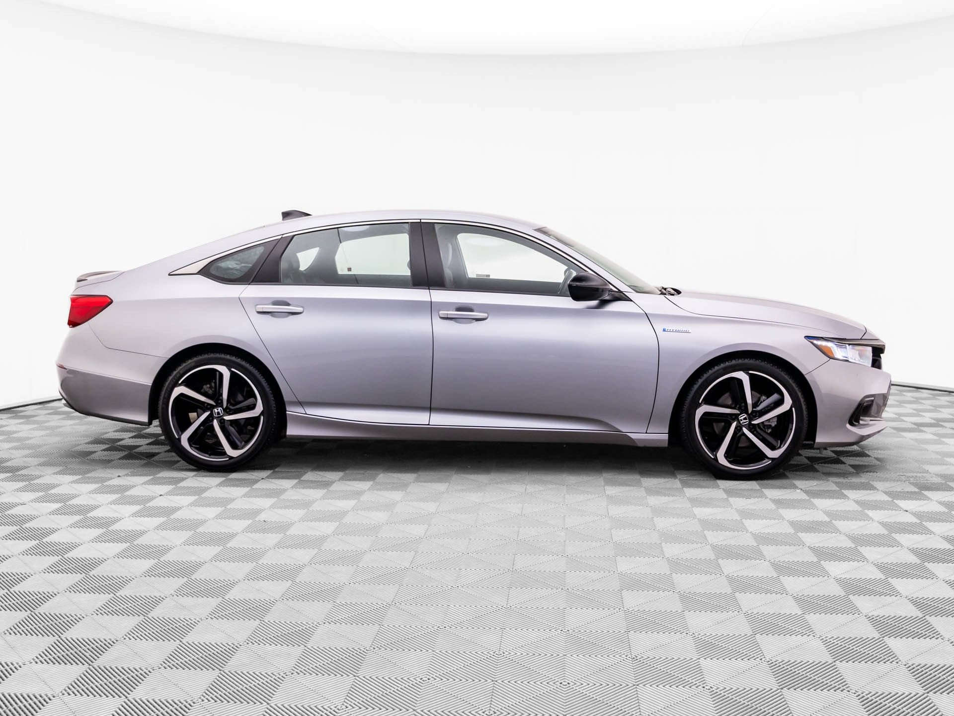 Used 2022 Honda Accord Sport image 6