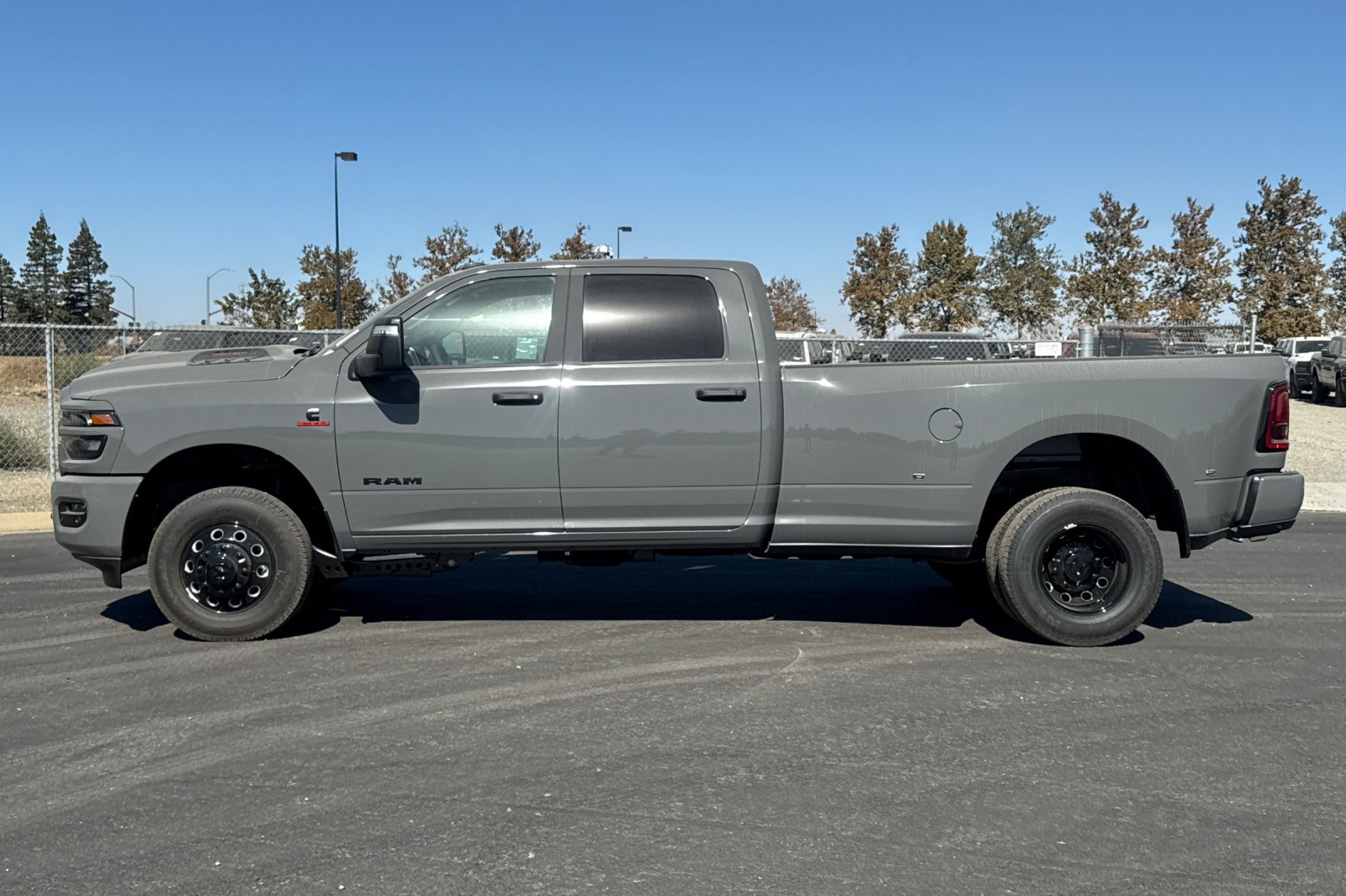 New 2027 RAM 3500 Big Horn AWD/4WD image 6