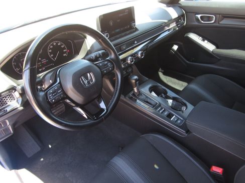 Used 2022 Honda Civic Sport image 14