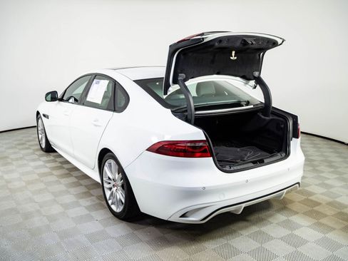 Used 2022 Jaguar XF R-Dynamic SE AWD/4WD image 32