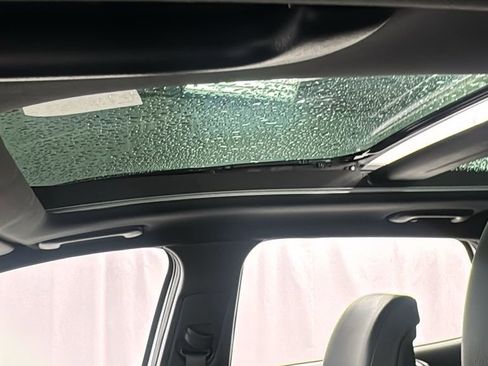 Used 2025 Kia Sportage X-Line w/ Premium Package image 35