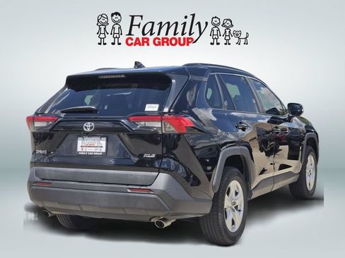 Used 2021 Toyota RAV4 XLE FWD image 4