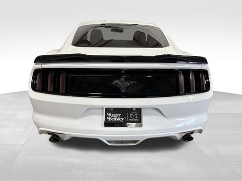 Used 2015 Ford Mustang Coupe image 7