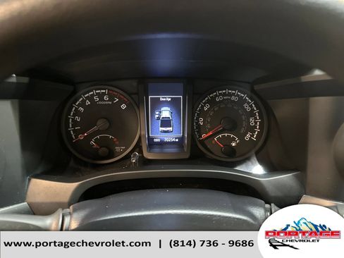 Used 2022 Toyota Tacoma SR AWD/4WD image 17