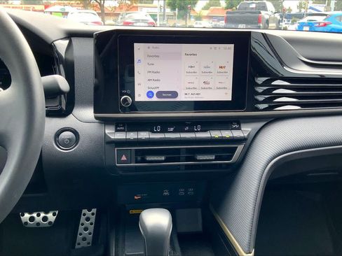Certified 2025 Toyota Camry SE w/ Convenience Package FWD image 32