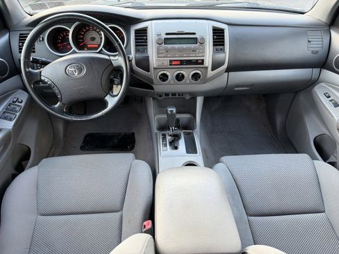 Used 2009 Toyota Tacoma PreRunner image 21