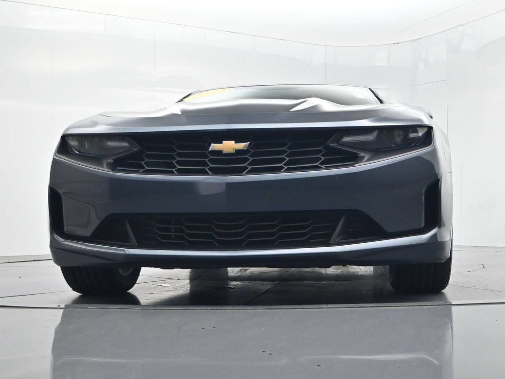 Used 2020 Chevrolet Camaro LT w/ Technology Package RWD image 40