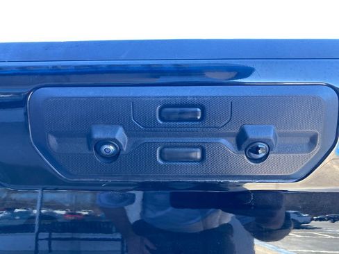 Used 2024 GMC Sierra 1500 SLT image 51