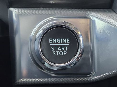 Certified 2025 Ford F150 Lariat w/ Equipment Group 501A Mid AWD/4WD image 20