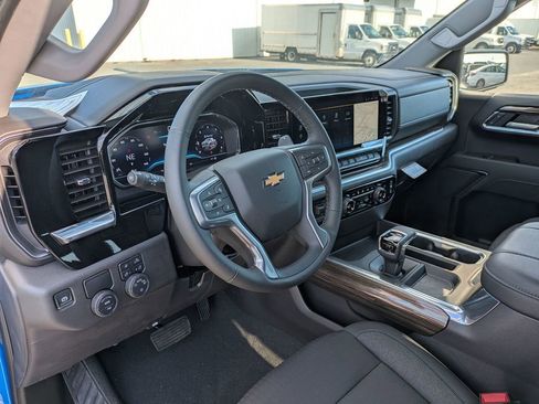 New 2025 Chevrolet Silverado 1500 LT w/ Safety Package RWD image 31