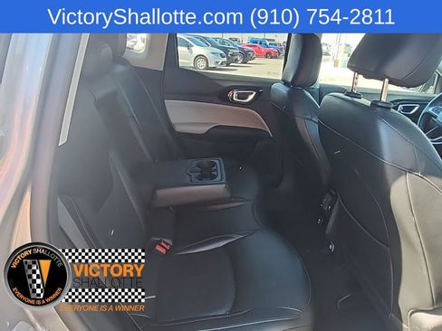 Used 2022 Jeep Compass Limited AWD/4WD image 31