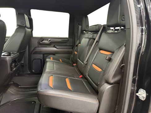Used 2025 GMC Sierra 2500 AT4 AWD/4WD image 10