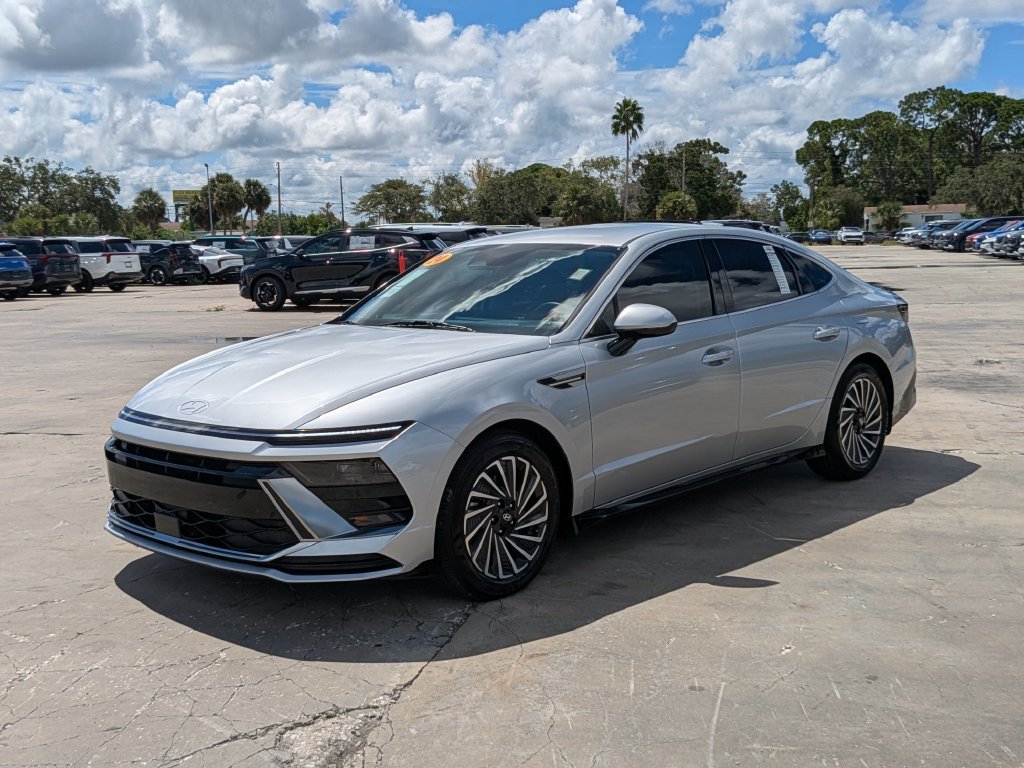 Used 2024 Hyundai Sonata SEL FWD image 4