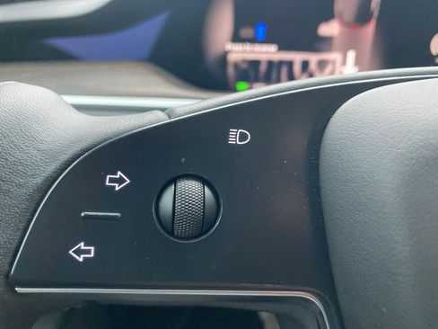 Used 2023 Tesla Model X image 26