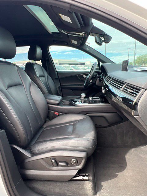 Used 2018 Audi Q7 3.0T Prestige w/ Prestige Package AWD/4WD image 43