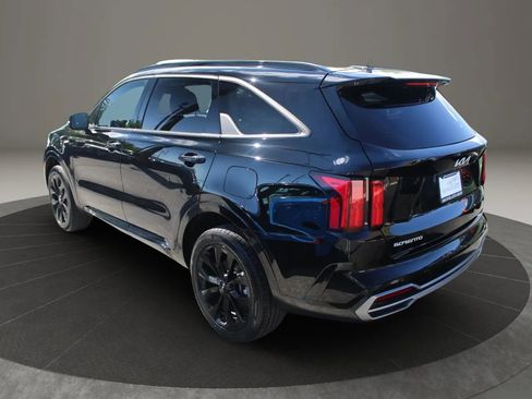 Used 2023 Kia Sorento SX image 8