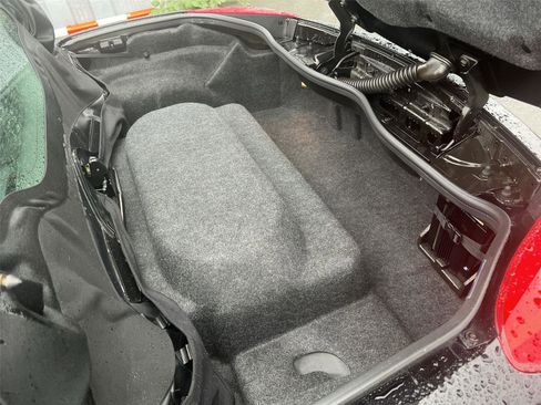 Used 2008 Pontiac Solstice GXP image 19