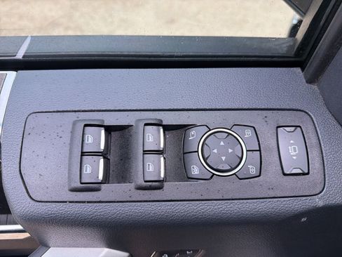 Certified 2022 Ford F350 Lariat w/ Lariat Ultimate Package AWD/4WD image 17