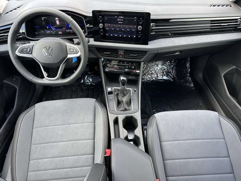 New 2026 Volkswagen Jetta SE FWD image 11