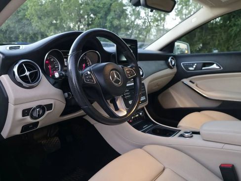 Used 2018 Mercedes-Benz GLA 250 image 17