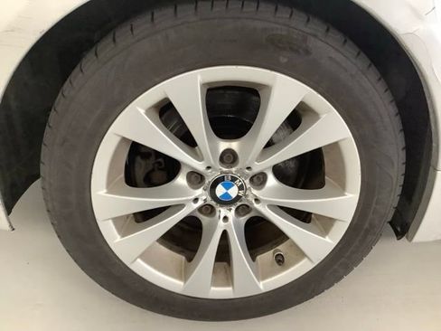 Used 2010 BMW 535i xDrive Sedan AWD/4WD image 8