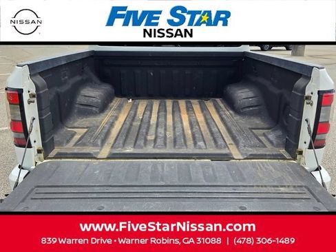 Used 2025 Nissan Frontier SV w/ Tow Package AWD/4WD image 12