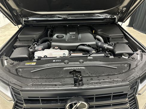 Certified 2025 Lexus GX 550 image 34