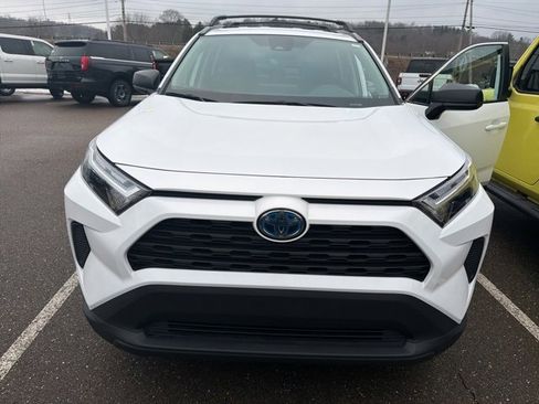 Used 2024 Toyota RAV4 LE image 11