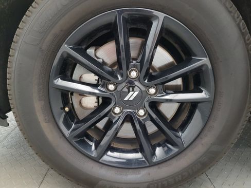 Used 2020 Dodge Grand Caravan SXT w/ Driver Convenience Group FWD image 31