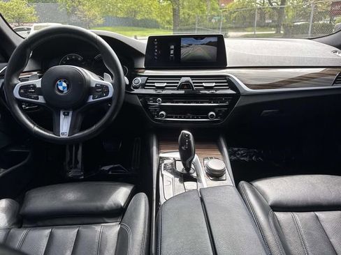 Used 2018 BMW 530e xDrive w/ M Sport Package 2 AWD/4WD image 15