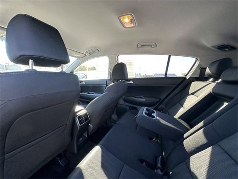 Used 2022 Kia Sportage LX image 18