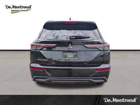 New 2026 Mitsubishi Outlander ES AWD/4WD image 6