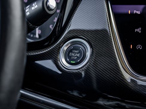 Used 2024 Cadillac XT6 Premium Luxury w/ Platinum Package image 36