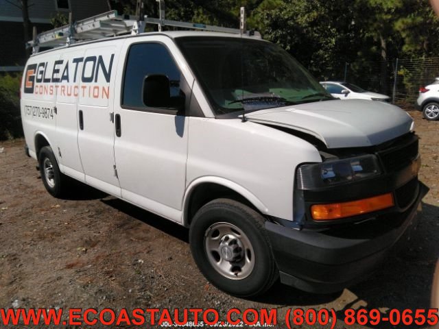 Used 2018 Chevrolet Express 2500 w/ Driver Convenience Package RWD image 3