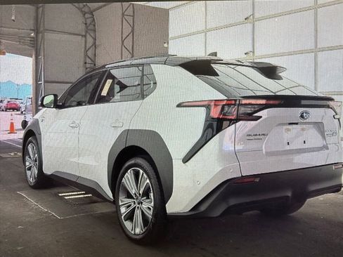 Used 2024 Subaru Solterra Touring image 5