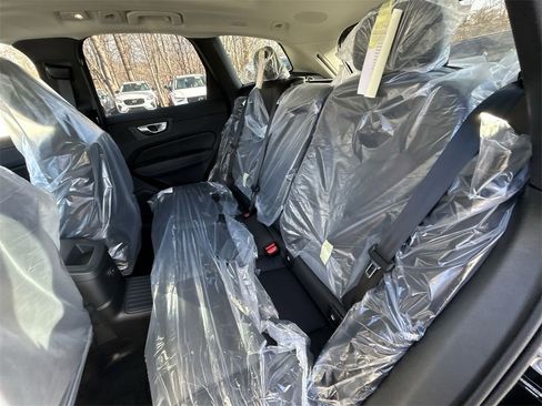 New 2025 Volvo XC60 T8 Plus w/ Protection Package Premier image 13