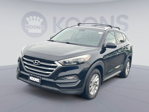 Used 2017 Hyundai Tucson SE AWD/4WD image 1