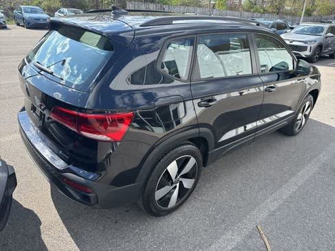 Certified 2024 Volkswagen Taos S AWD/4WD image 6