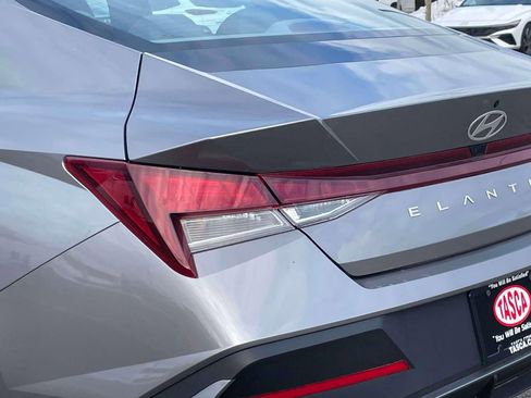 Certified 2024 Hyundai Elantra SEL image 11