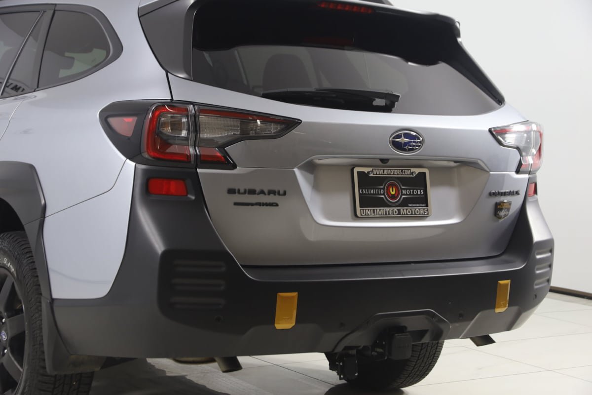 Used 2025 Subaru Outback Wilderness AWD/4WD image 23