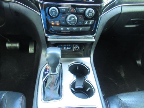 Used 2019 Jeep Grand Cherokee Trailhawk w/ Trailhawk Luxury Group AWD/4WD image 28