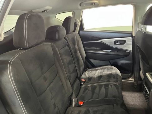 Used 2017 Nissan Murano S w/ Navigation Package FWD image 13