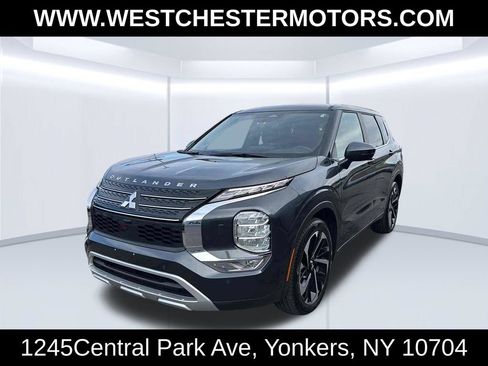Used 2024 Mitsubishi Outlander SE Black Edition AWD/4WD image 1