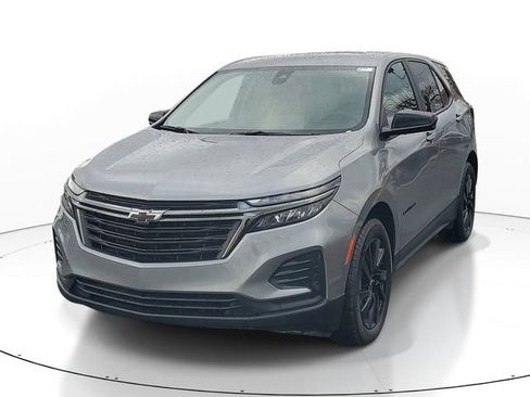 Certified 2024 Chevrolet Equinox LS w/ LS Convenience Package image 2