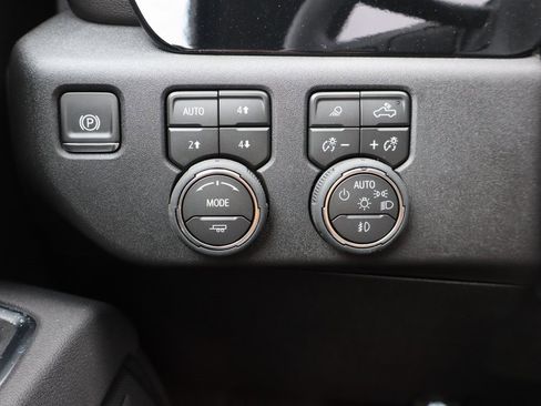 New 2026 Chevrolet Silverado 3500 LTZ w/ LTZ Convenience Package image 15